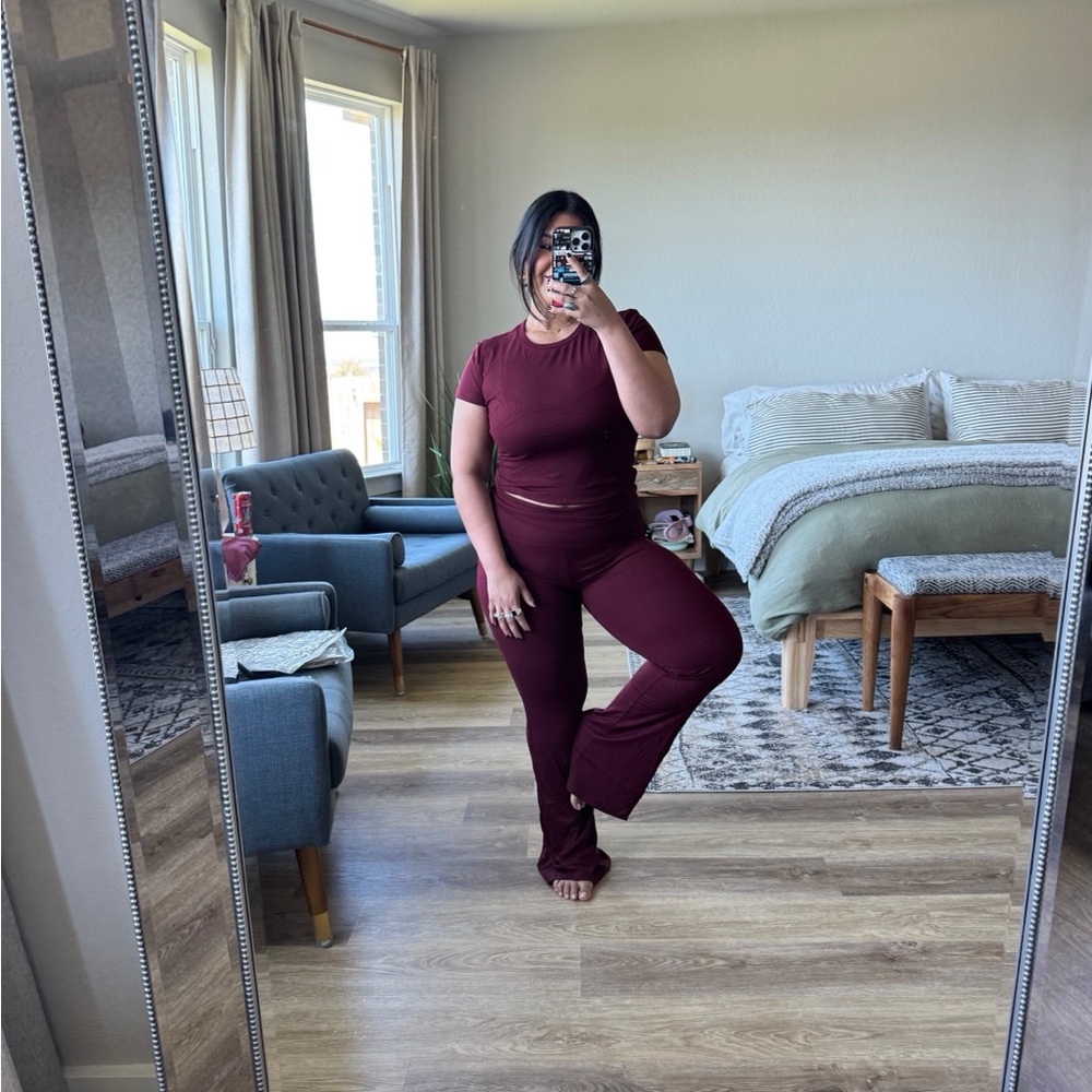 Women's 2 Piece Lounge Sets Short Sleeve Crop Top Foldover Flare Pants